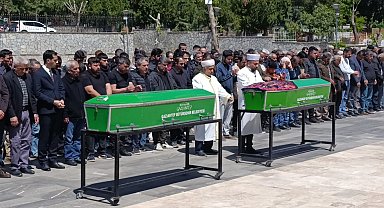 Feci kazada ölen anne ile oğlu son yolcuğuna uğurlandı