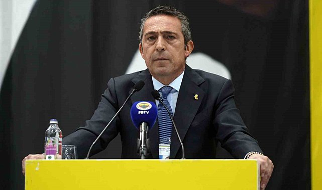 Fenerbahçe Başkanı Ali Koç: "Biz yönetim kurulu olarak görevimizin başındayız, devam edeceğiz."