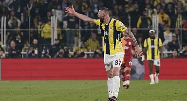 Fenerbahçe, bu sezonki 4. derbisini de kazanamadı