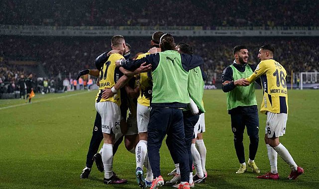 Fenerbahçe, liderle puan farkını 3'e indirdi