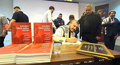 Filistinli Dr. Baha Rjoub'dan 'İleri Düzey Türkçe-Arapça' sözlük