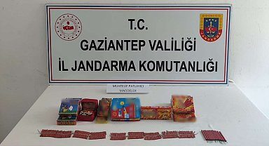 Gaziantep'te izinsiz havai fişek ve patlayıcı madde satan şahıs yakalandı