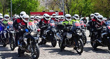 Gaziantep'te Türk Polis Teşkilatı'nın 180'inci yılı kortejle kutlandı