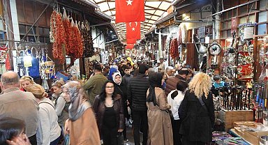 Gaziantep'teki yerli turist yoğunluğu esnafa çifte bayram yaşattı