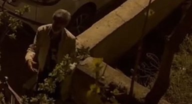 Gece yarısı zillere basıp evine gitmek için yardım istedi, 'ben nüfus müdürlüğü müyüm" cevabı aldı