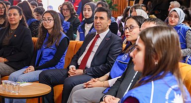 Genç yetenekler sesleriyle büyüledi!