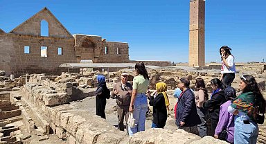 Gençler Şanlıurfa'da şair Nabi'nin izini sürdü
