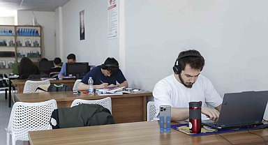 Gülnar'da öğrenciler için sessiz ve konforlu okuma salonu