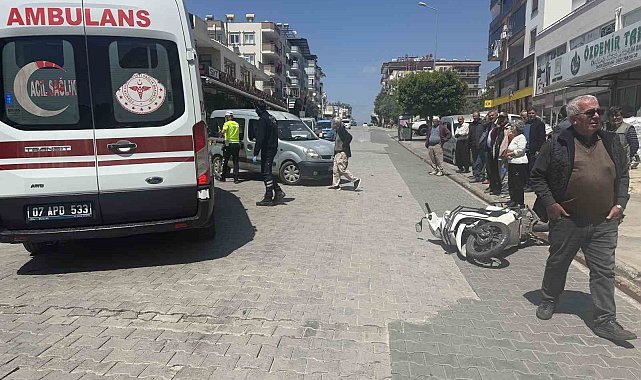 Hafif ticari araçla motosiklet çarpıştı: 1 yaralı