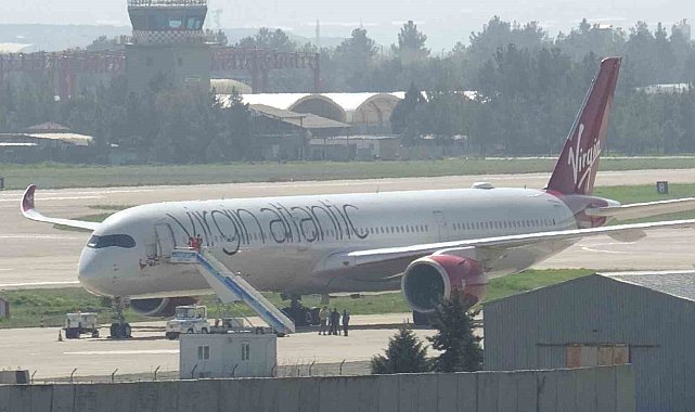 Hindistan'a giden İngiliz uçağı rahatsızlanan yolcu için Diyarbakır'a zorunlu iniş yaptı