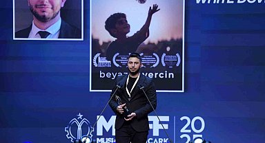 HKÜ'lü genç yönetmenlerden Altın Çark'ta çifte zafer