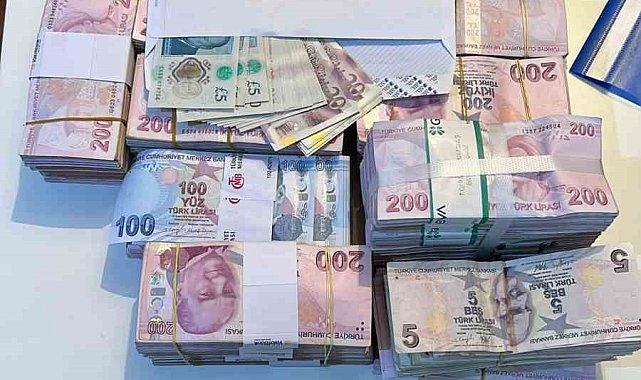 İBB operasyonunun 2. dalgasında para kasaları deşifre edildi