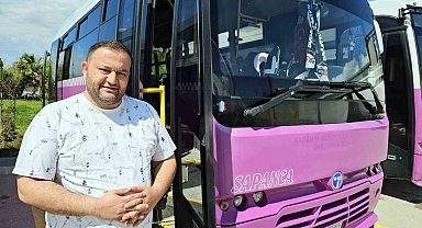 İçerisinde altın ve ziynet eşya dolu olan çantayı otobüste unuttu