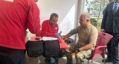 Iğdır İl Emniyet Müdürlüğü'nden Türk Kızılay'ına kan bağışı