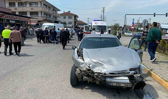 iki aracın çarpıştığı kazada 7 kişi yaralı