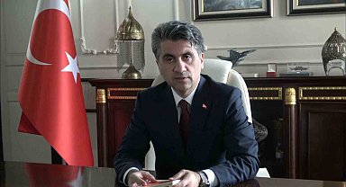İl bürokratları, gençlere meydana okudu: "Peki ya siz kitap okuyor musunuz?"