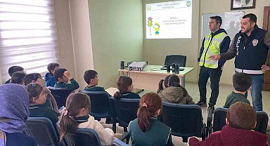 İlkokul öğrencilerden Emniyet Müdürlüğüne ziyaret