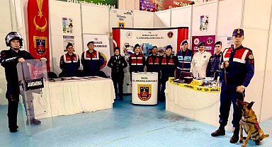 İnegöl'de gerçekleşen fuarda jandarma yer aldı