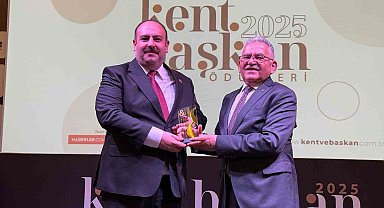 İnönü Belediye Başkanı Serhat Hamamcı'ya anlamlı ödül