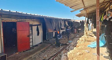 İşçilerinin kaldığı konteynerde yangın çıktı, korku dolu anlar yaşandı