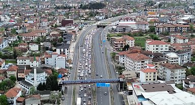 Işıklı kavşaklara bayram düzenlemesi
