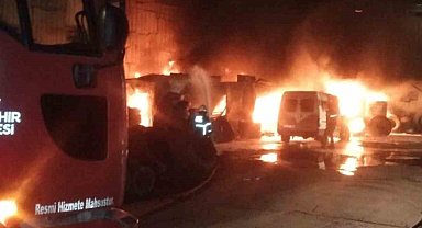 İskenderun'da lastikçi alevlere teslim oldu