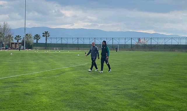 İsmet Taşdemir: "Çok sıkı hazırlanıp maça gideceğiz"