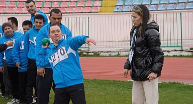 Isparta'da yarışan özel sporcular ödüllendirildi