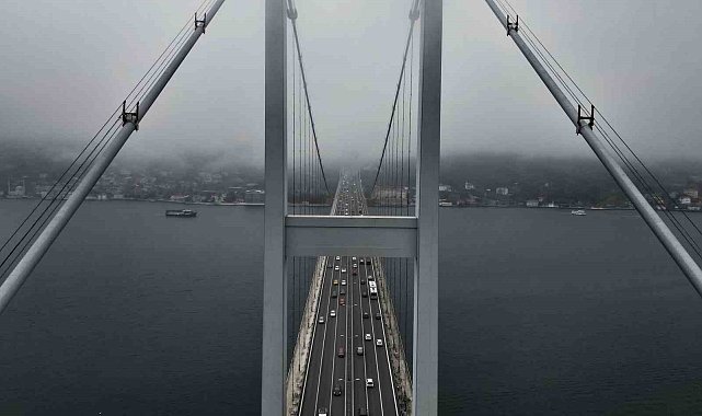 İstanbul Boğaz'ında sis sabah saatlerinde etkili oldu