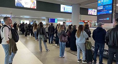 İstanbul Havalimanı'nda dönüş yoğunluğu başladı
