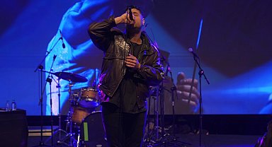 İstanbul Saraçhane'de OZBİ konseri ilgi gördü