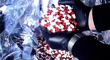 İstanbul ve Diyarbakır'da büyük uyuşturucu operasyonu: 7,1 milyon hap ele geçirildi