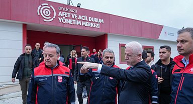 İstanbul'da Vali Gül kriz merkezlerinde