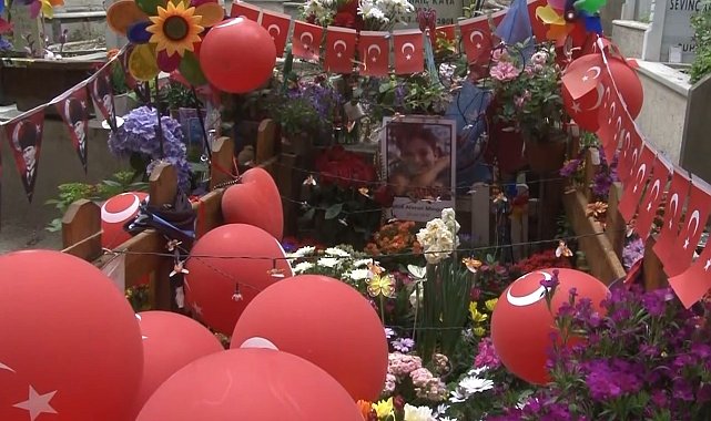 İtalyan şefin oğlu Mattia Ahmet Minguzzi'nin doğum gününde mezarına ziyaret