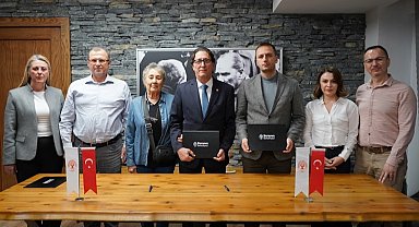 İzmir Bornova Belediyesi'nden çocuklara dijital kodlama eğitimi