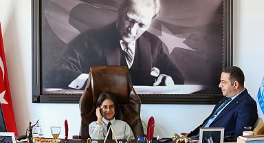 İzmir Narlıdere'de, Başkan Erman Uzun koltuğu Boran'a devretti