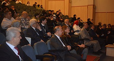 İzmir'de İlmî ve Kültürel Hayat sempozyumu başladı
