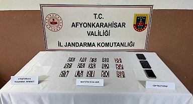 Jandarma 208 adet uyuşturucu hap ele geçirdi