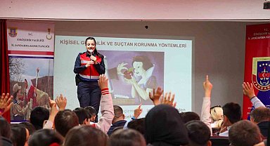 Jandarma kadına yönelik şiddetle ilgili bilgilendirdi