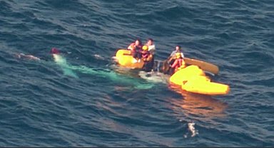 Japonya'da ambulans helikopter denize düştü: 3 ölü