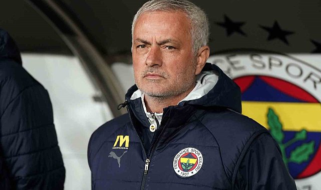 Jose Mourinho'dan Galatasaray derbisinde 2 değişiklik