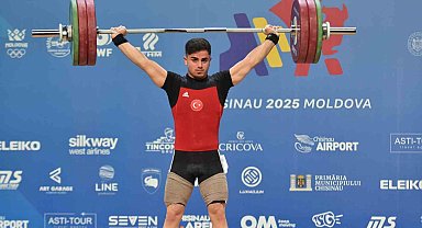 Kaan Kahriman, Avrupa Halter Şampiyonası'nda altın madalya kazandı