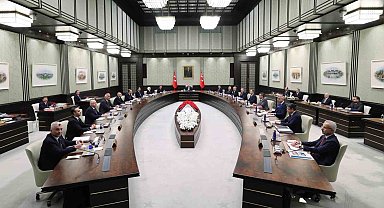 Kabine Toplantısı, Cumhurbaşkanı Recep Tayyip Erdoğan başkanlığında Beştepe'de başladı.