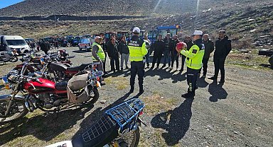 Kağızman'da motosiklet sürücüleri bilgilendirildi