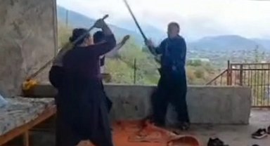 Kahramanmaraş'ta iki aile arasında sopalı kavga: 1'i ağır 3 yaralı