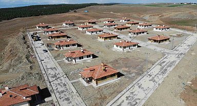 Kahramanmaraş'ta köy evleri depremzedelerin yeni yuvası oluyor
