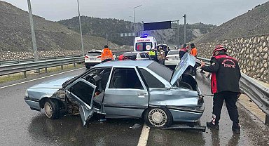 Kahramanmaraş'ta peş peşe kazalar meydana geldi: 3 yaralı