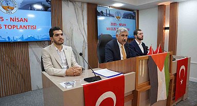 Kahta Belediyesi, hem Filistin'e hem de İBB'deki yolsuzluklara dikkat çekti