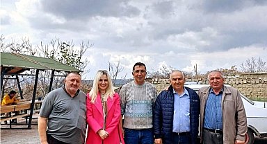 Kalecikli köylüler, yağmur duasına çıktı