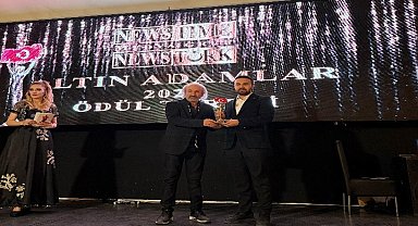 KAMUSAM 'Yılın Araştırma Merkezi' ödülüne sahip oldu